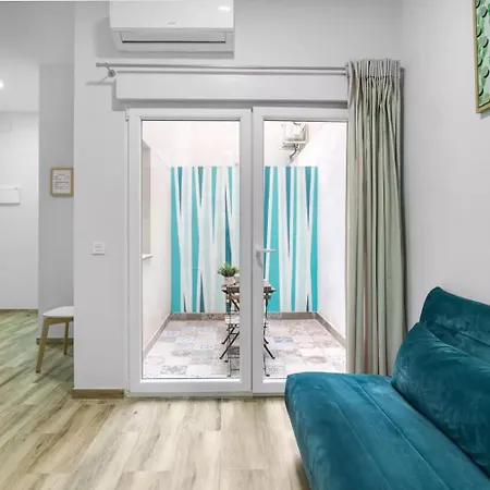 Umihouse Centro Apartmanhotel Alicante